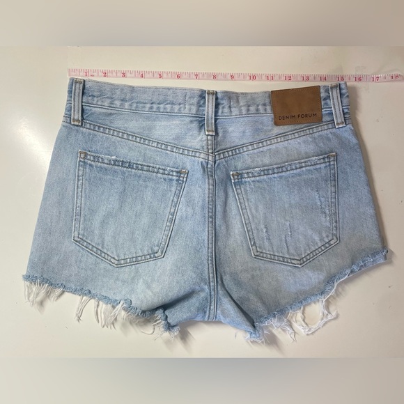 Denim Forum Yoko Shorts, Size 27 - Picture 4 of 5